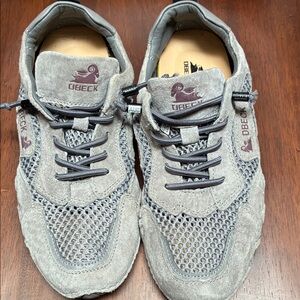 DBeck Women's Gray Suede & Mesh Athletic Sneakers